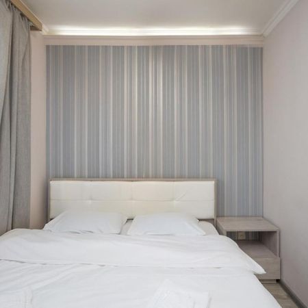Stay Inn Cute Apartment Next To Hilton Armenia Yerevan Exterior photo