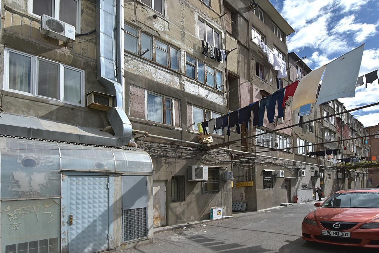 Stay Inn Cute Apartment Next To Hilton Armenia Yerevan Exterior photo
